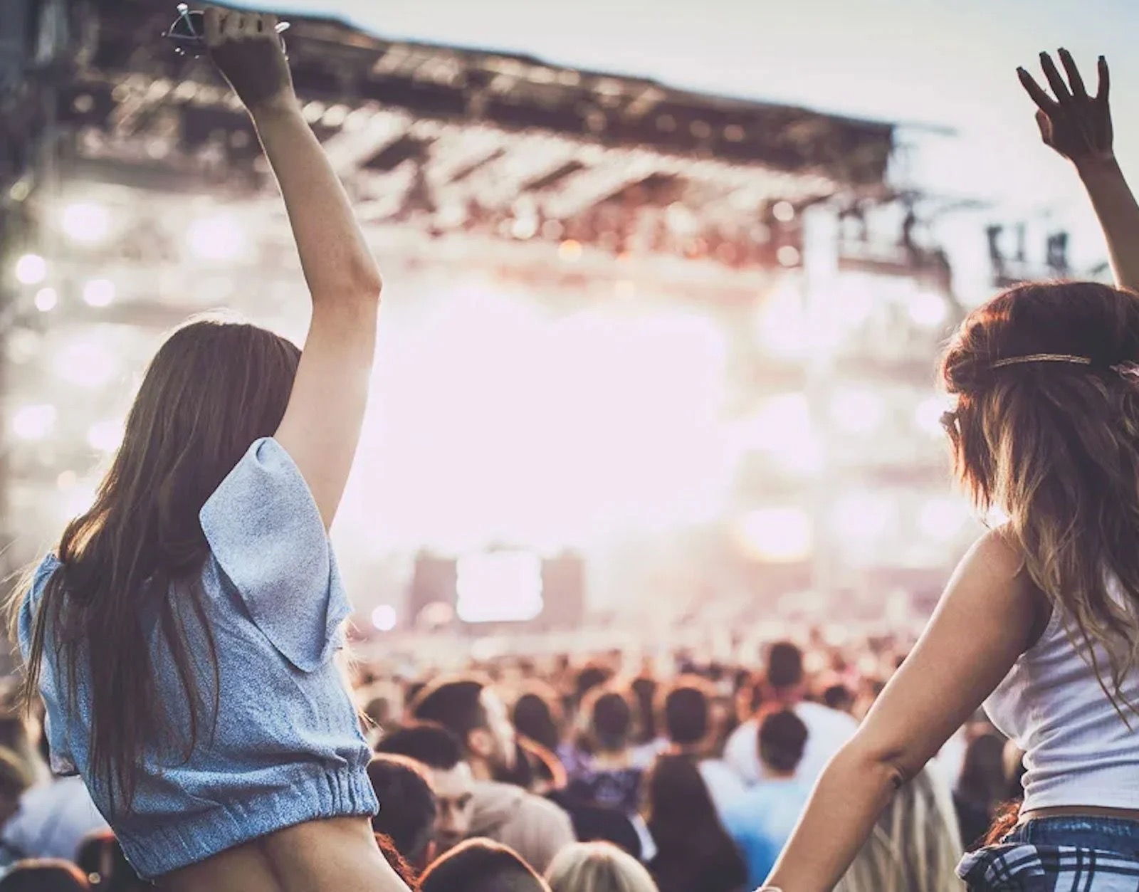 Festival crowds at a Riviera Maya summer music event in Playa del Carmen